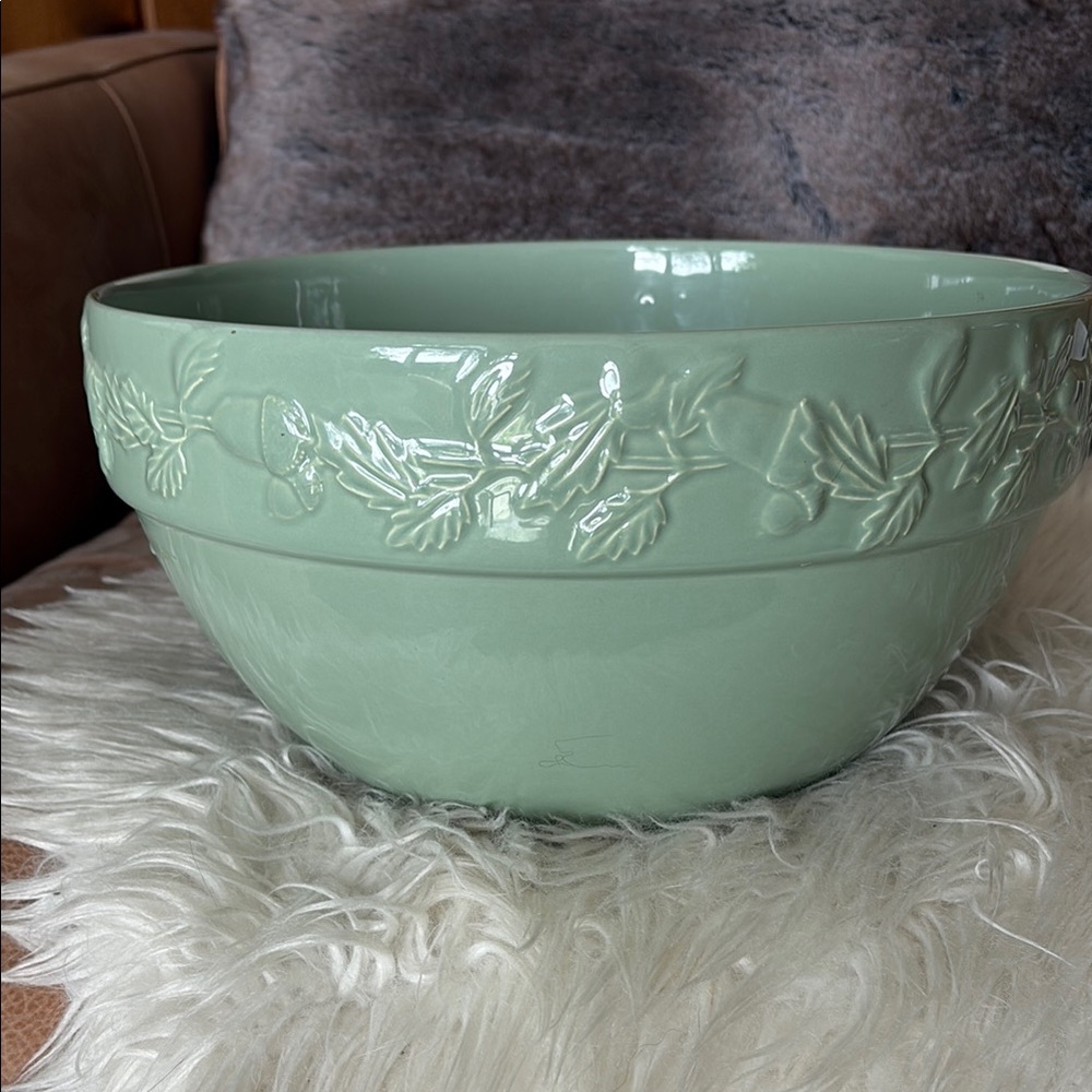 Green Embossed Ceramic Serving Bowl